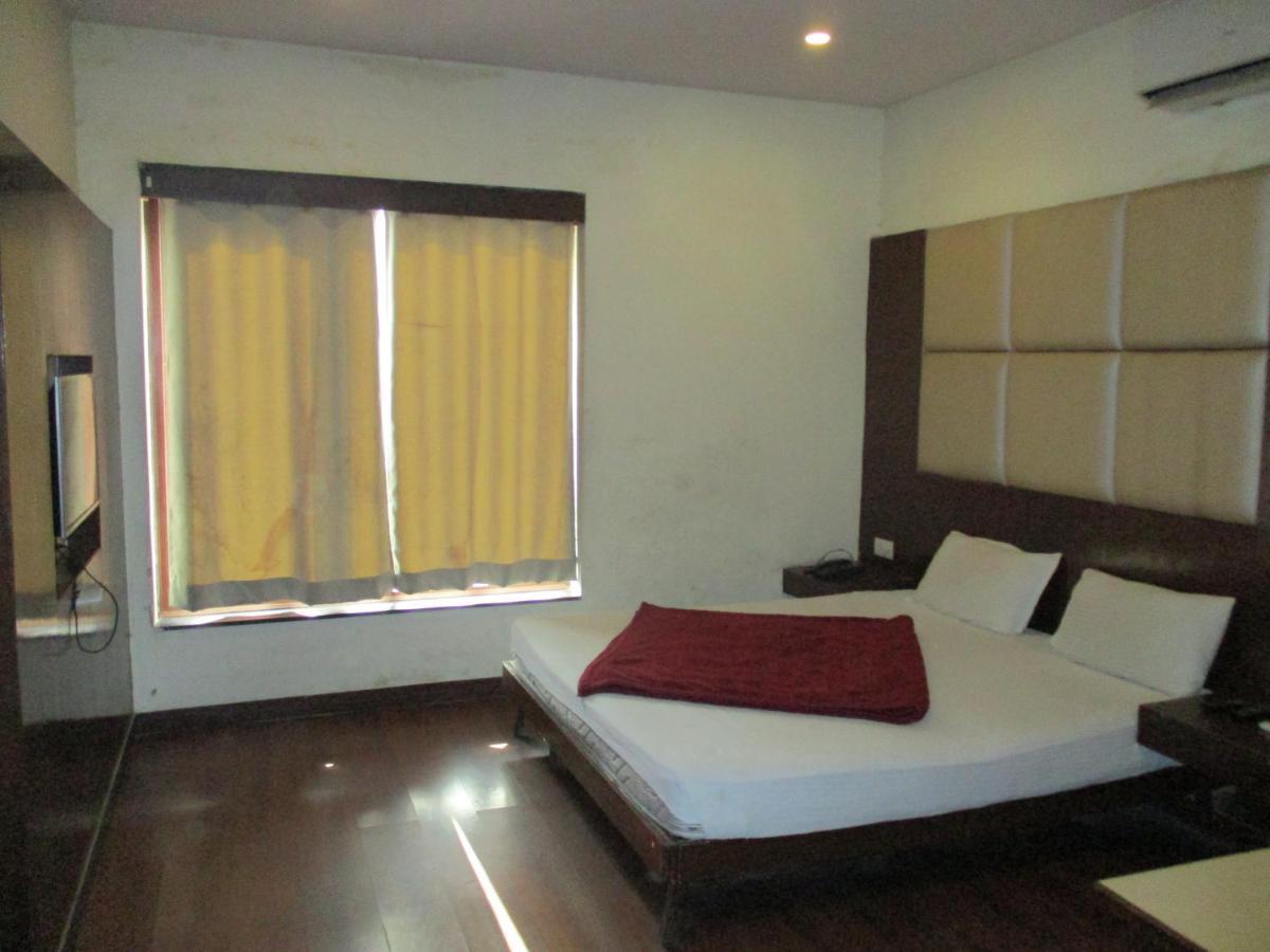 Hotel Polo Victory Jaipur Bagian luar foto