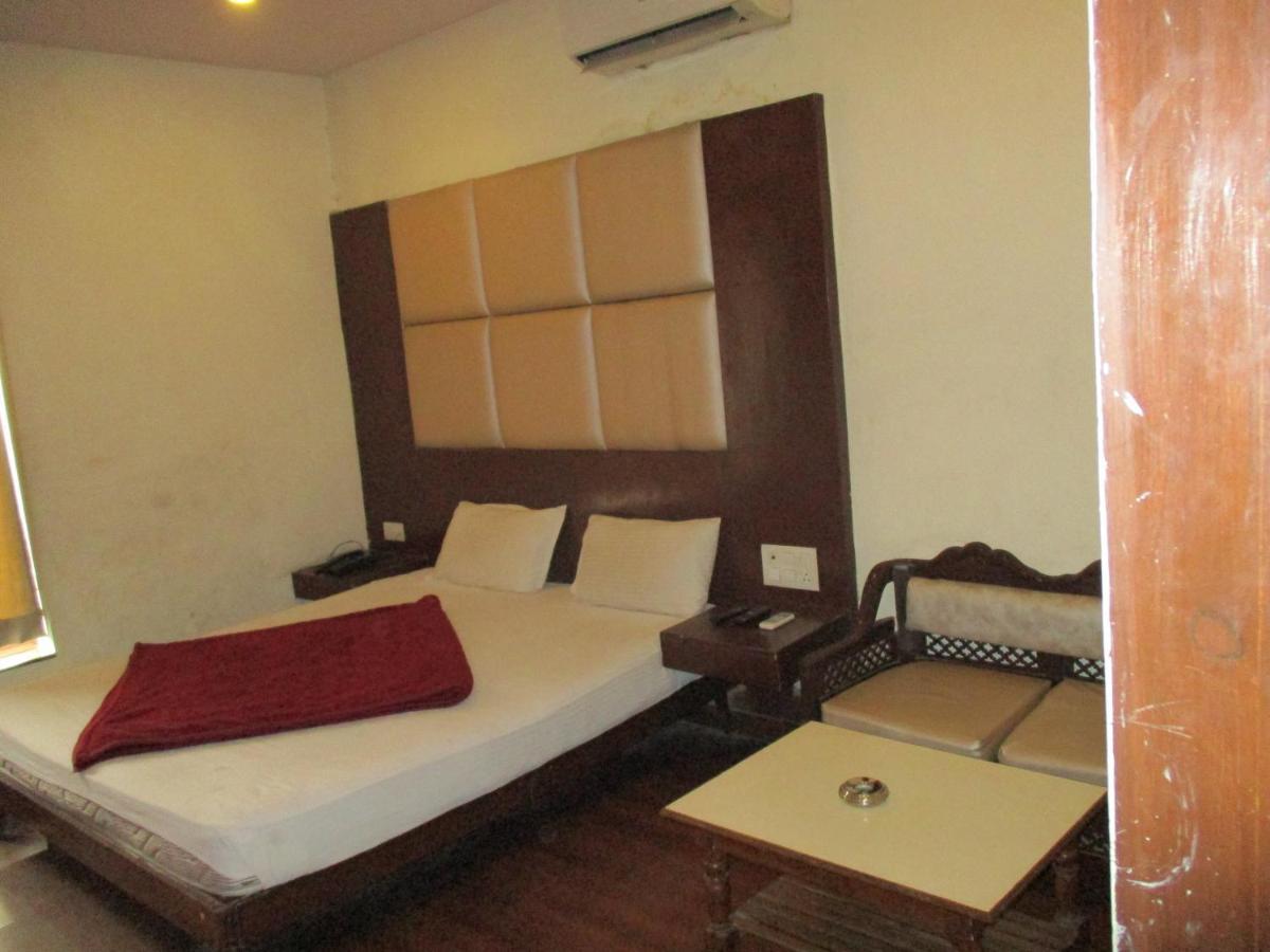 Hotel Polo Victory Jaipur Bagian luar foto